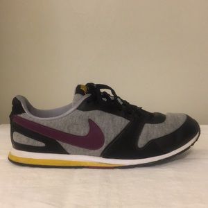 Nike Women’s Eclipse II sz 8